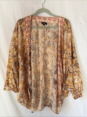 Tolani Beige & Yellow Floral-Accent Open-Front Kimono